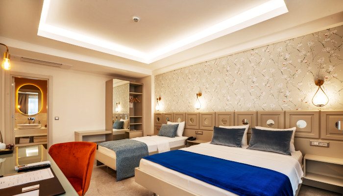 Triple Room